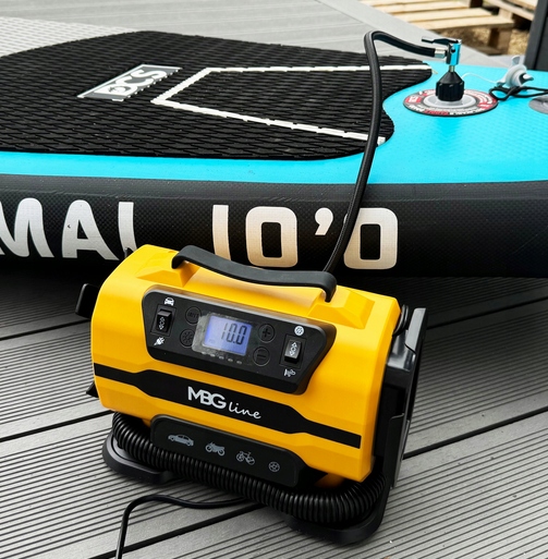 KOMPRESOR SAMOCHODOWY 12V 230V SPRĘŻARKA DMUCHAWA PRZENOŚNA POMPKA LATARKA - obrazek 7