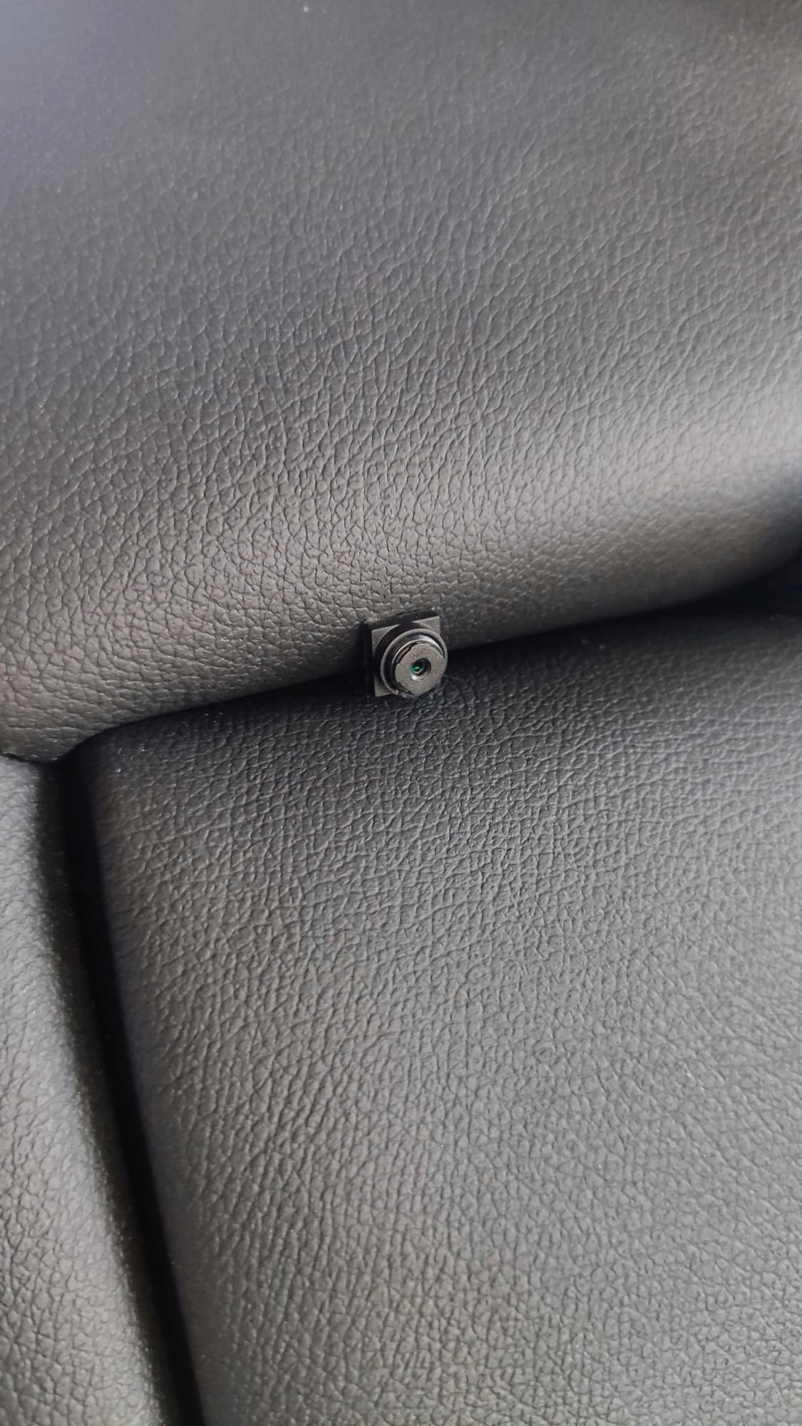 MINI KAMERA SZPIEGOWSKA WIFI GUZIK Z ADAPTEREM STAŁEGO ZASILANIA 12/24V - obrazek 10