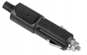 WTYK ZAPALNICZKI SAMOCHODOWEJ Z DIODĄ I BEZPIECZNIKIEM