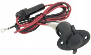 GNIAZDO ZAPALNICZKI NA PANEL Z BEZPIECZNIKIEM 10A OWALNE 41016