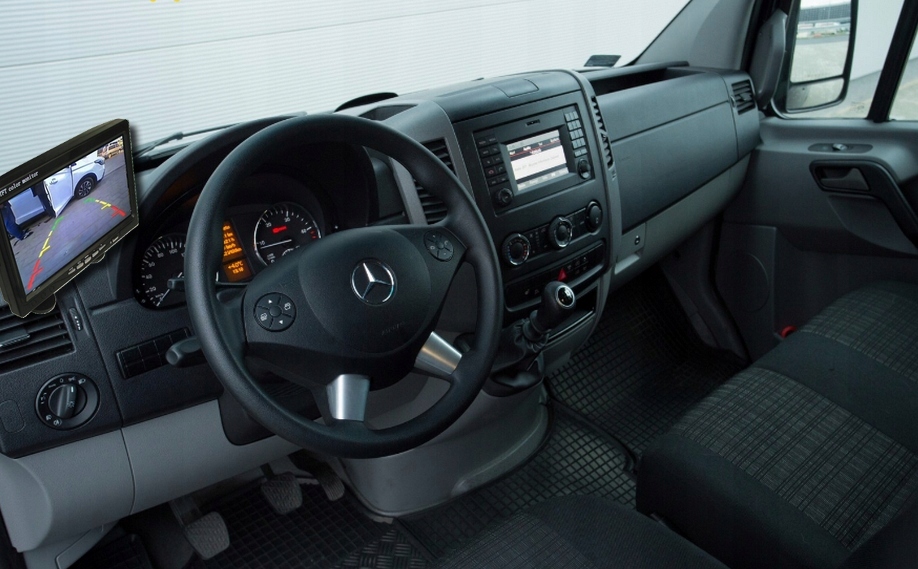 e3fb687d0663909d967fdc229f681e95